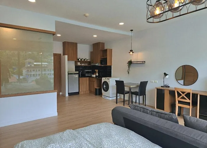 The Olive Studio Room At Chic Condominium